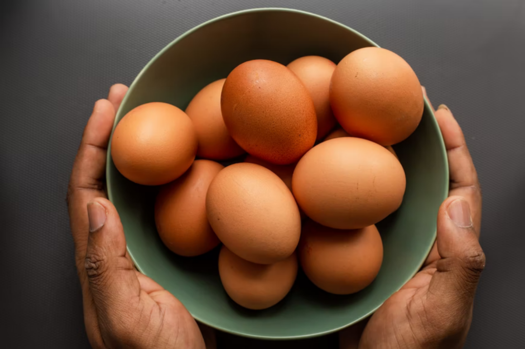 5 FOODS THAT WILL GIVE YOU AMAZING HAIR